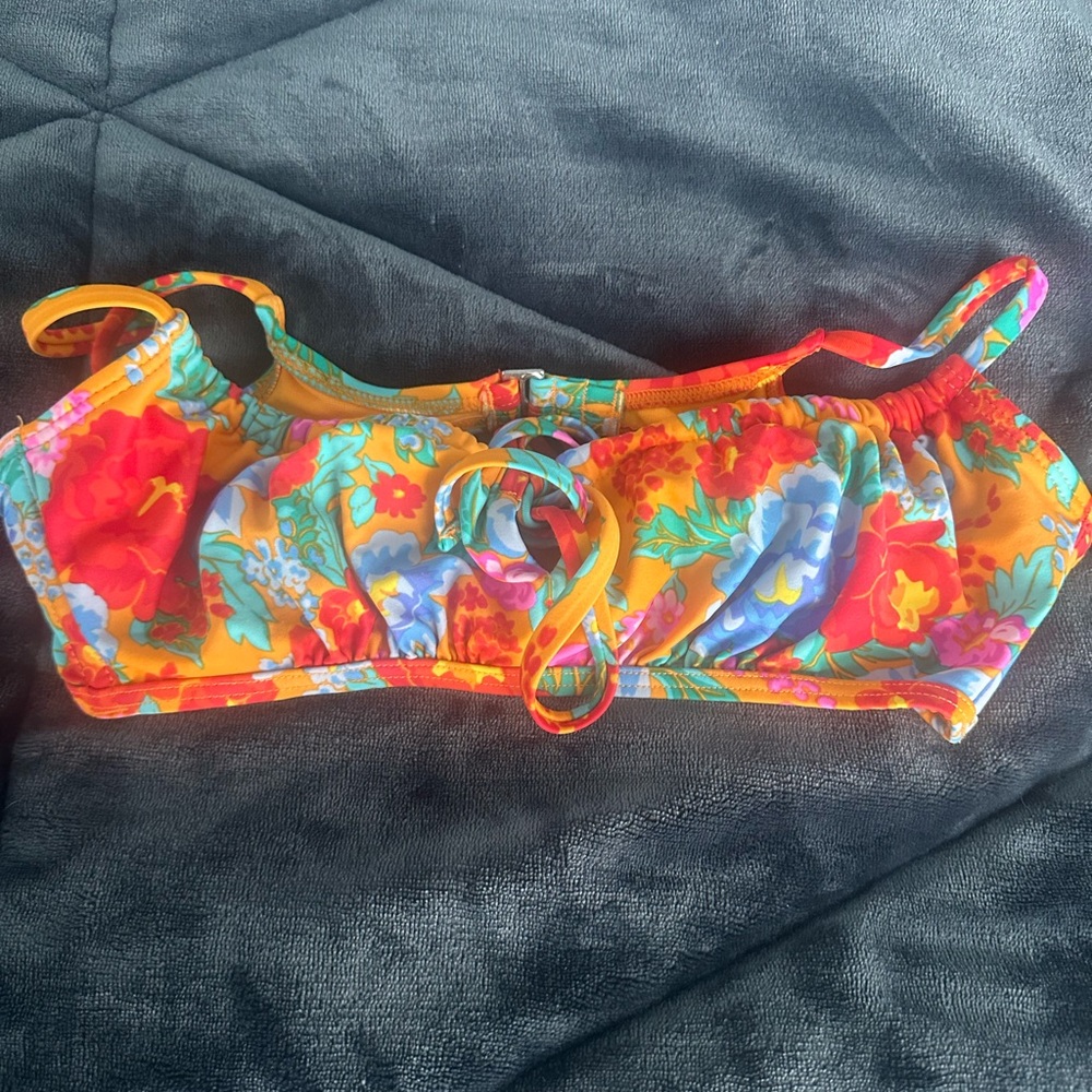 Floral Bikini Top with Vibrant Colors Size M